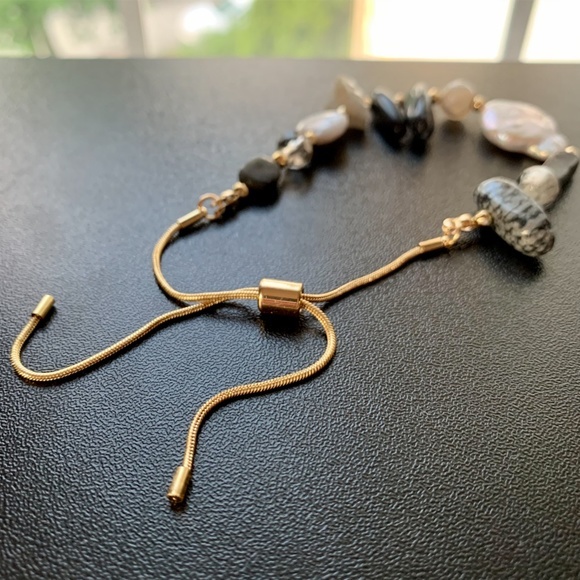 Dainty Pull Tie Chain Healing Crystal Bracelet - Picture 5 of 7